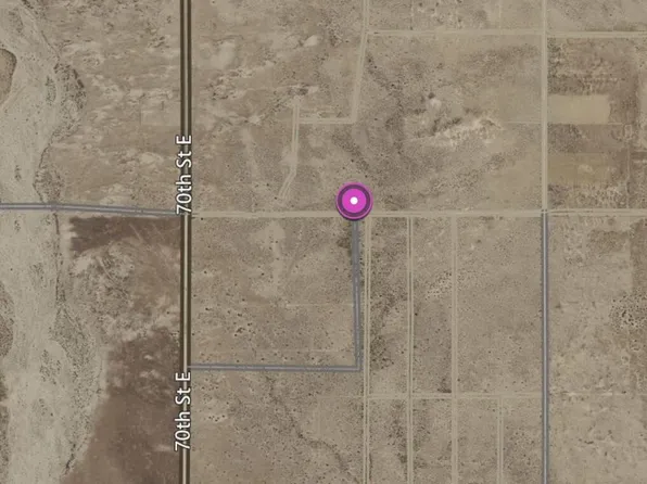 Corner Ave #M, Palmdale, CA 93552