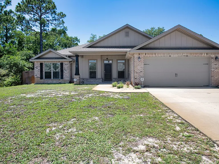 1799 Galvez Dr — Photo 1