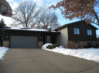 9500 Aspen Ave, Lexington, MN 55014