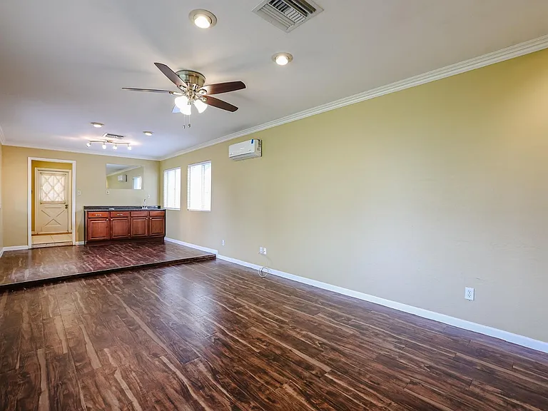 1005 E Cavalier Dr — Photo 14