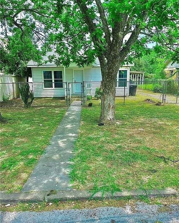 1st image of 814 N Kennedy Ave