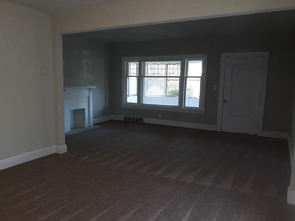 4th image of 14703 Westropp Ave #Dn