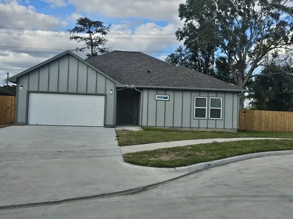 209 Memon Ln, Deer Park, TX 77536