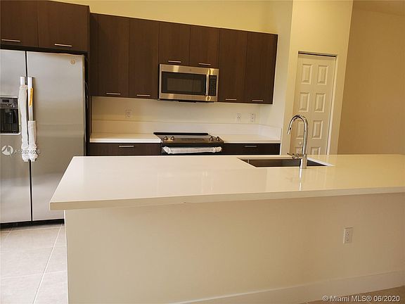 4th image of 8175 NW 104th Ave #27