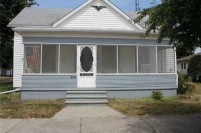 1st image of 228 Railway Ave