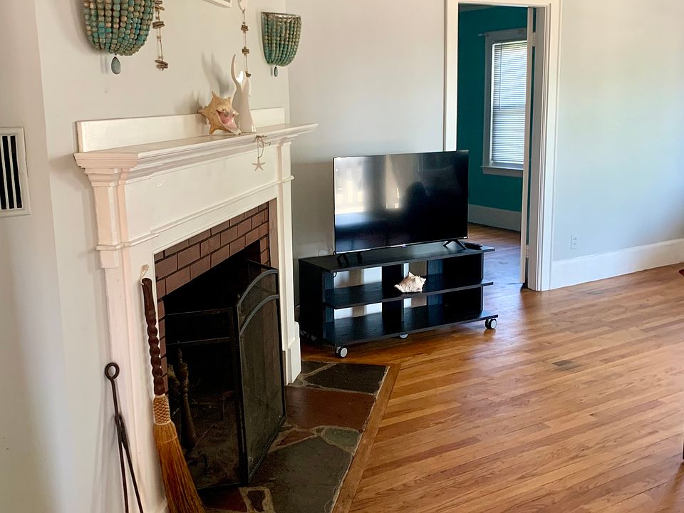 1st image of 29 Staples St #1
