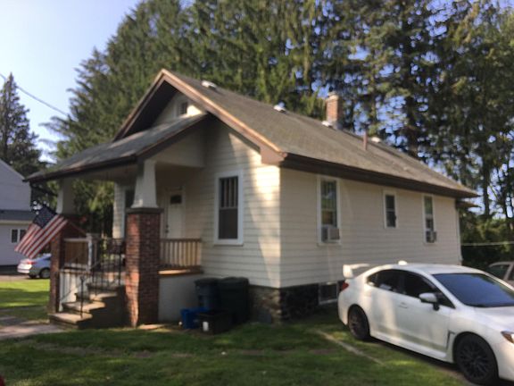 3rd image of 7 Shelton Ave