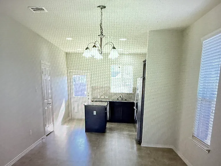 130 Sundown Ave — Photo 1