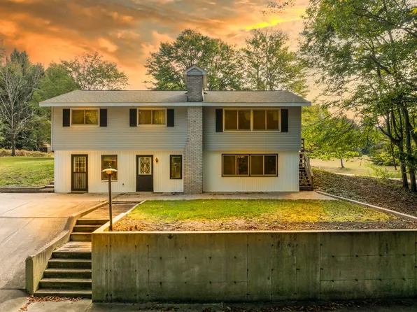 9140 Iroquois, Evart, MI 49631