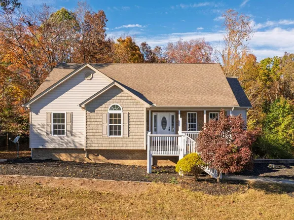 7555 Pfizer Dr, Ooltewah, TN 37363