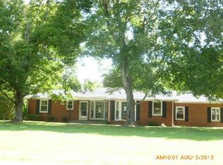 7 Lacy Ln, Clarksville, TN 37043