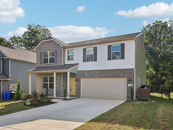 2nd image of 3239 Holiday Ln