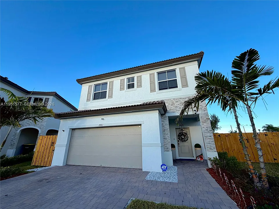 2661 SE 24th Ct