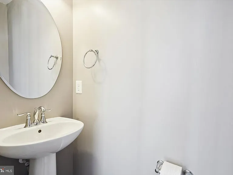7106 Santa Cruz Pl — Photo 15