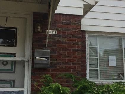 4th image of 1022 W 21st St