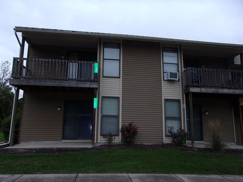 1st image of 11341 40th Ave #5