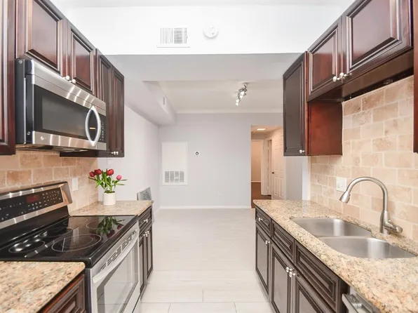2255 Braeswood Park Drive #187, Houston, TX 77030