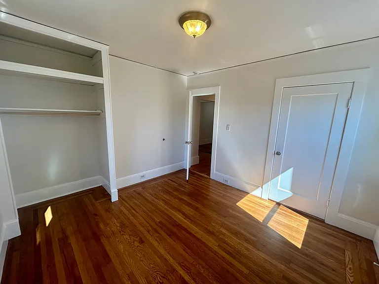 710 Grove Way — Photo 14