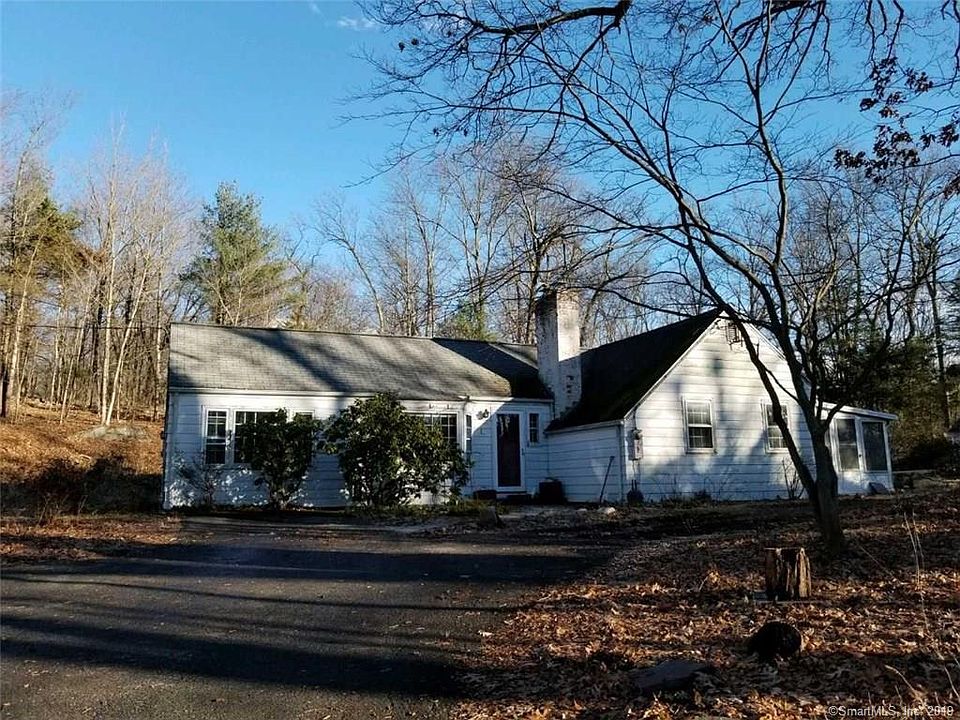 1st image of 380 Main St