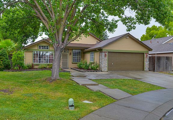 3rd image of 2885 Nunez Ct