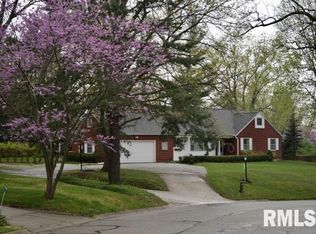 1315 Campusview Dr, Macomb, IL 61455