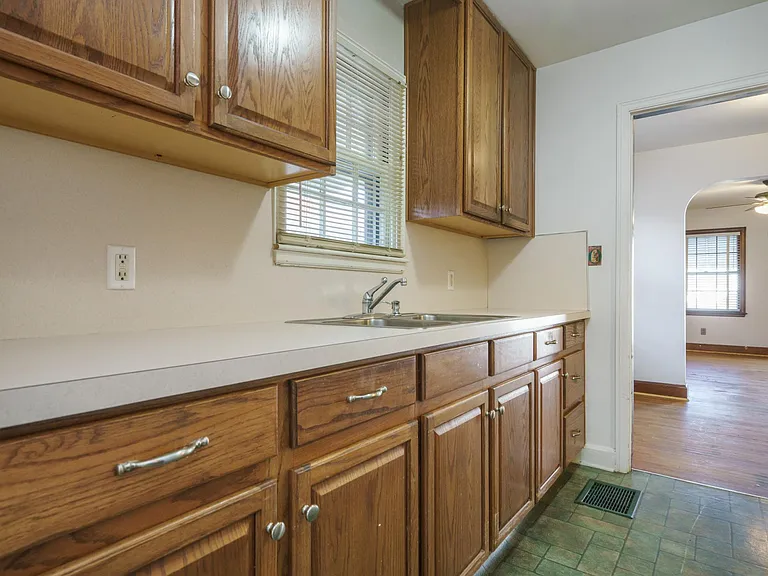 420 Creel Ave — Photo 12
