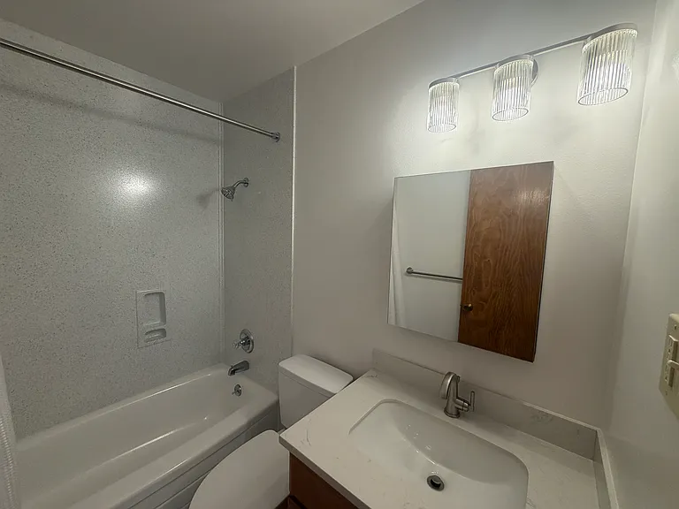 863 Commercial Ave #8 — Photo 6