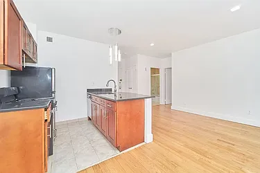 Rented by Mossanen Group