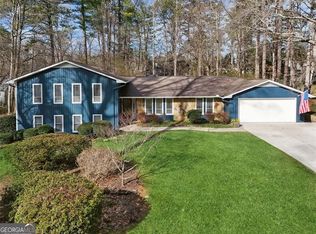 5280 Mill Run Dr, Marietta, GA 30068