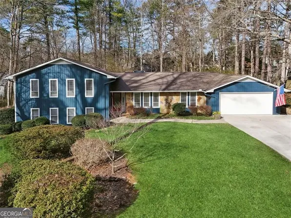 5280 Mill Run Dr, Marietta, GA 30068