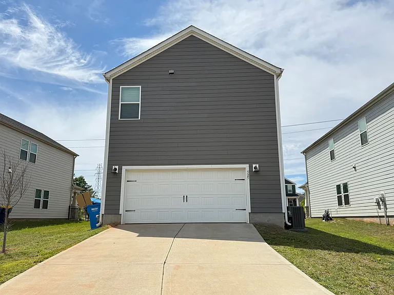 525 Nixon Rd — Photo 15