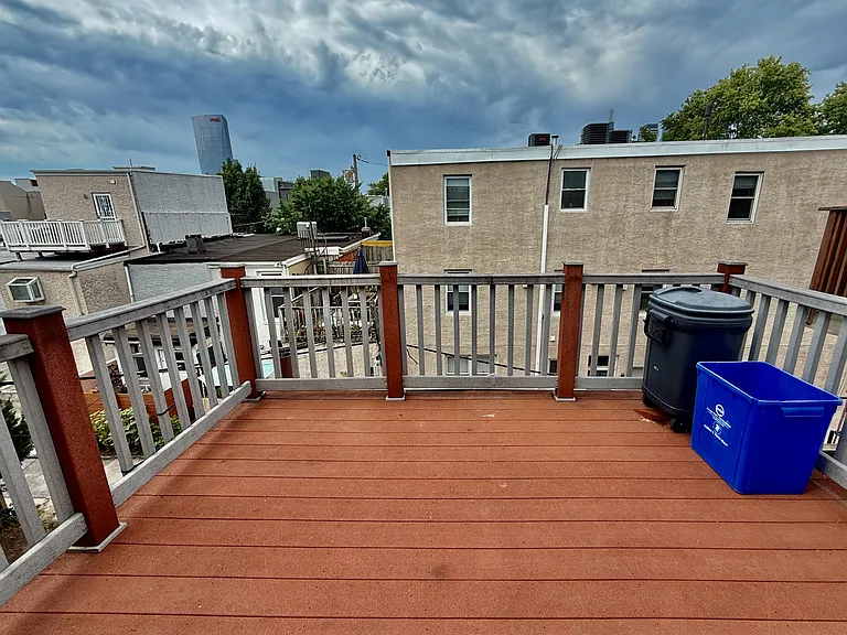 2205 Fitzwater St #3 — Photo 32
