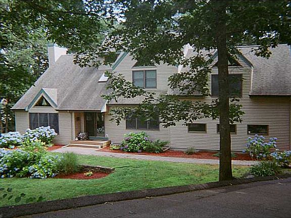 2nd image of 59 Sherwood Dr