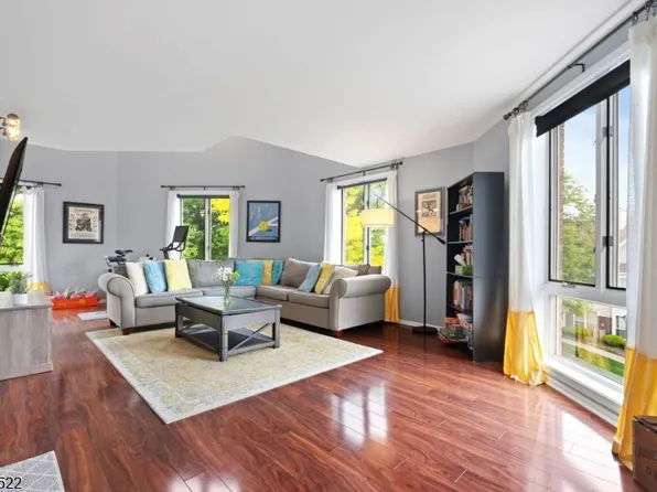 50 Pine St BLDG 2 #215, Montclair Twp., NJ 07042