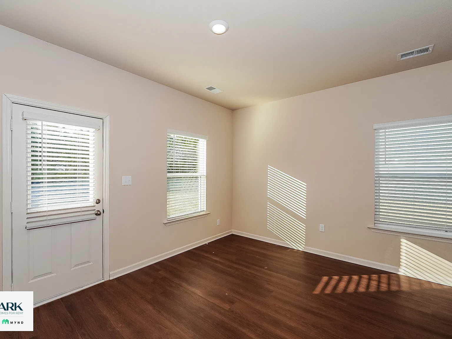 4 bed, 2.5 bath, 2002 sqft, $1,754 — Photo 3