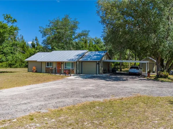 30000 Loblolly Pine Dr, Punta Gorda, FL 33982