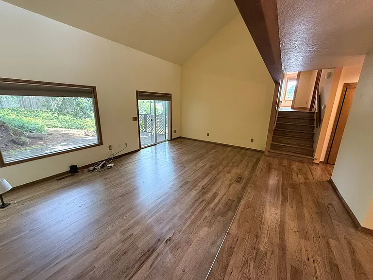 1935 Matthews Loop S — Photo 8