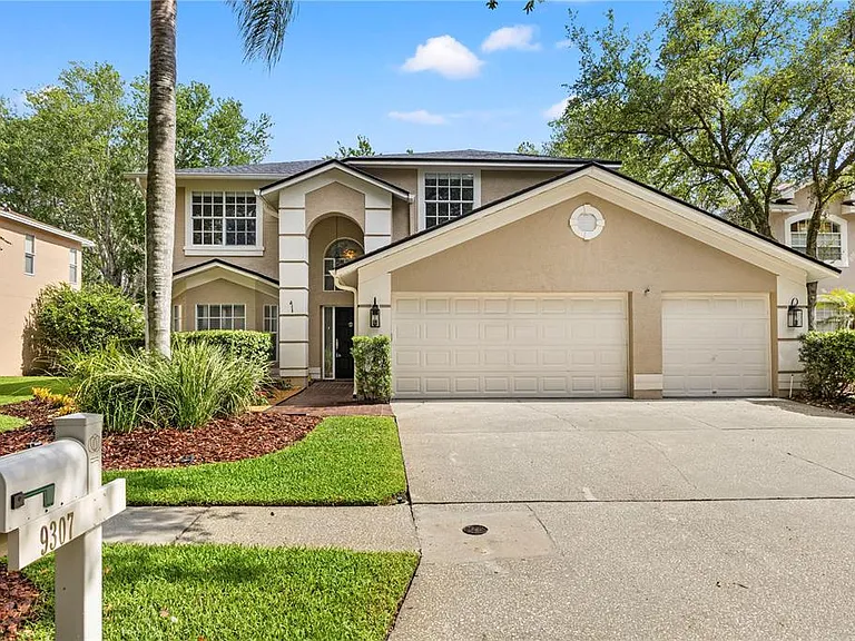 9307 Poplar Creek Ct — Photo 4