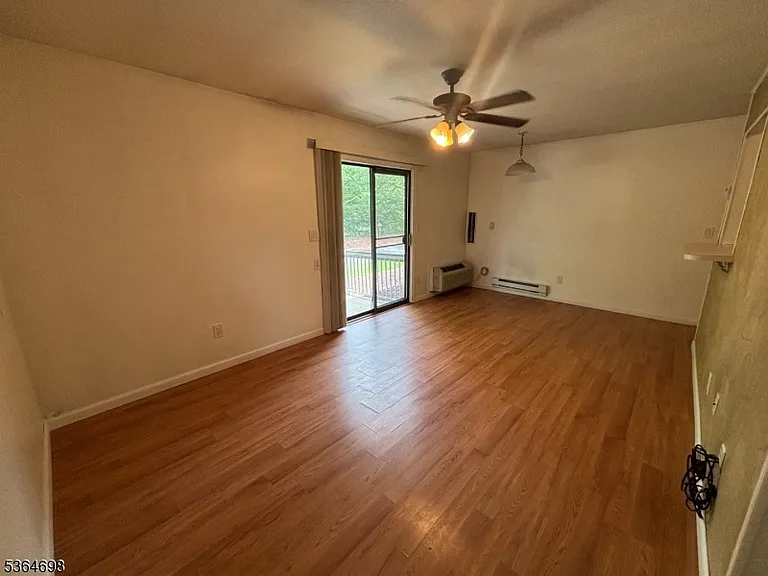 20-301 Delar Pkwy — Photo 5