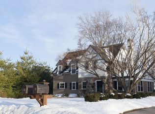 147 Summit Dr, Rochester, NY 14620