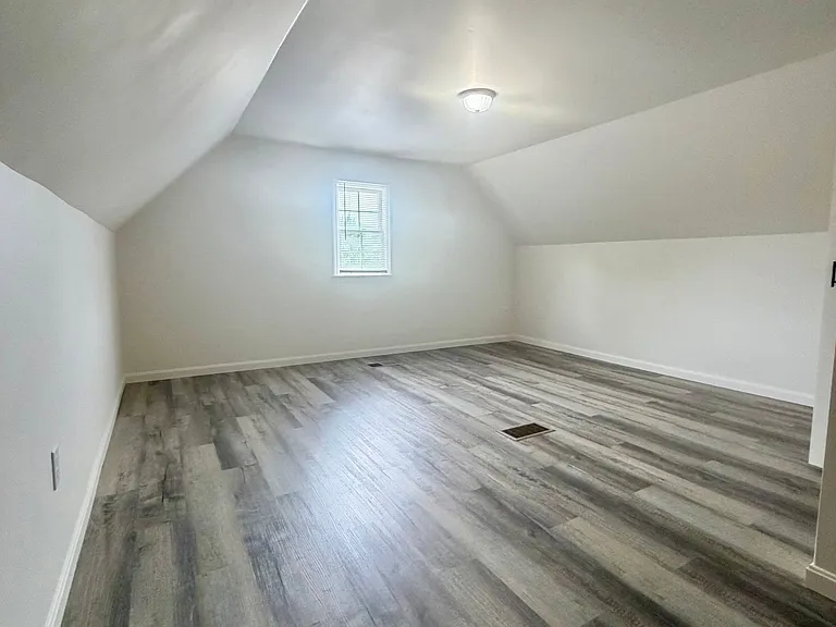 673 S Cedar St — Photo 29
