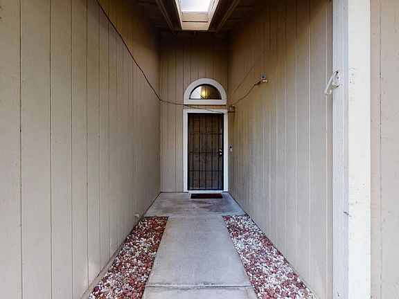 3rd image of 1216 Markham Ave