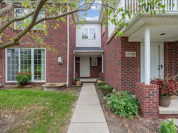 6729 Boulder Pointe Dr #8, Washington, MI 48094