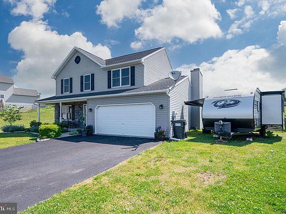 4th image of 18 Albans Ct