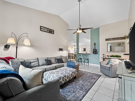 4th image of 8374 Dynasty Drive