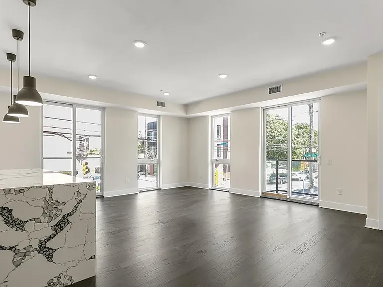 1868 Frankford Ave #201 — Photo 8