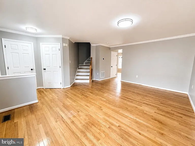 20 Dunlap Dr — Photo 4
