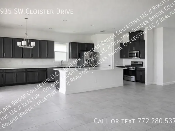 9935 SW Cloister Dr, Port Saint Lucie, FL 34987