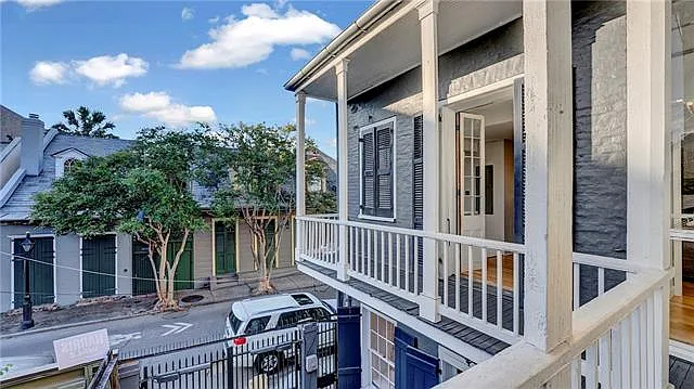 632 Burgundy St — Photo 35