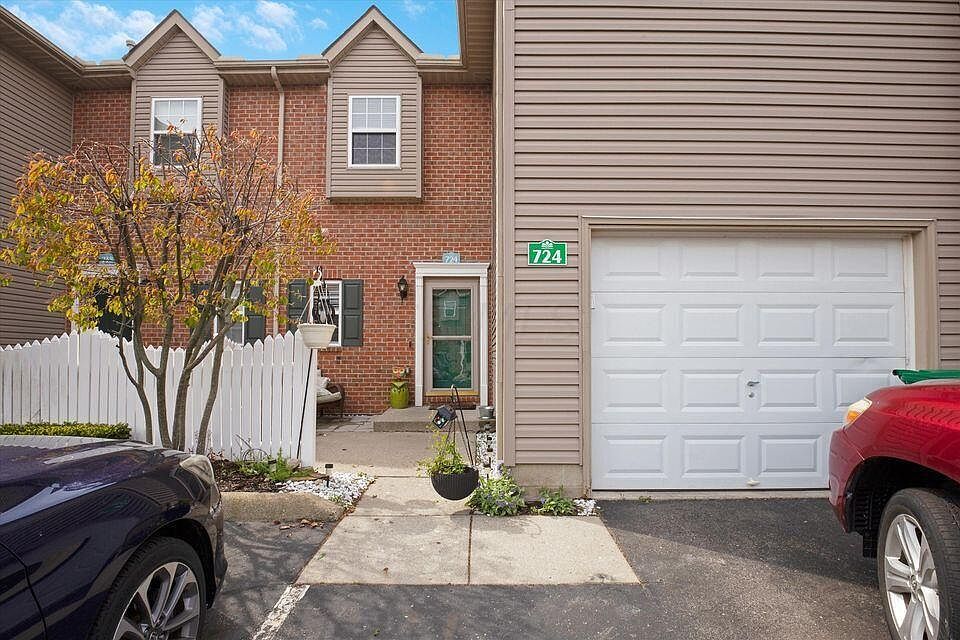 1st image of 724 Mystic Pointe Dr